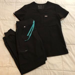 Black Figs scrubs, xs Catarina top, small Zamora joggers regular length